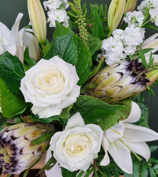 Neutral Florist Choice Bouquet